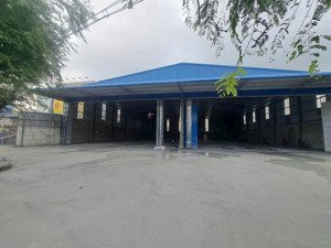 cho thuê xưởng 1400m2 .mặt tiền đường lê văn khương.phường thới an.q12.lh 