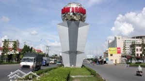 bán lô đất đối diện công viên 200m2(10x20) khu dân cư sầm uất , cách trung tâm hcm 15 phút