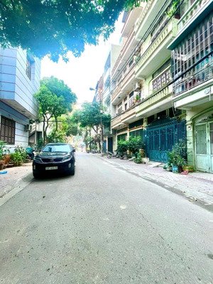 cho thuê nhà riêng đường trung yên, dt 85 m2, nhà xây 4 tầng, 6pn + tầng 1, giá thuê 30 tr/th