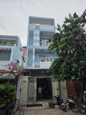 cho thuê nhà phố gần chợ bình điền, quận 8 kinh doanh buôn bán tốt