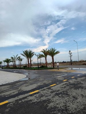 dự án lớn giá hời tại vinhomes golden city_ vin dương kinh chủ đầu tư uy tín giá lại quá rẻ.