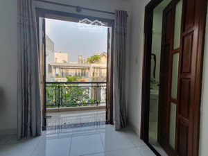 căn hộ dịch vụ cho thuê, giá 6tr, đầy đủ nội thất 50m2 có ban công, ms viêm 