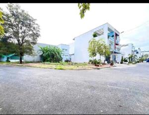 Bán đất chính chủ lô góc Võ Tấn Đồ, P. 4, TP Tân An, DT 120m2, SHR, 1.6tỷ