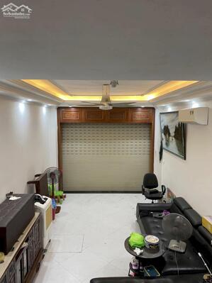 Bán nhà phố Lê Thanh Nghị, Hai Bà Trưng, sát phố, 2 thoáng, ở ngay 6 tầng 35m2 giá 12.2 tỷ