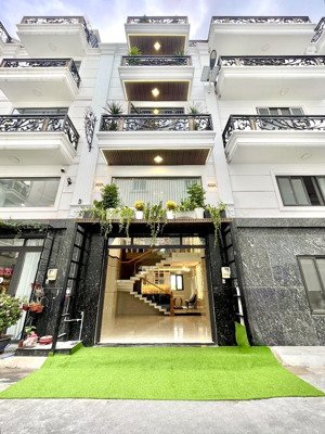 cập nhật rổ hàng 05 căn mua trực tiếp chủ đầu tư giá tốt lh: 
