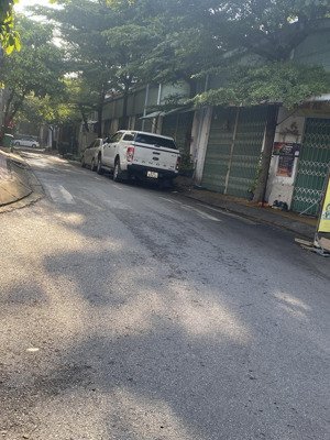 cho thuê nhà 10 triệu diện tích 5x20m xe hơi tận nơi cọc 1 tháng 2 pn