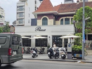 cho thuê nhà mặt phố hàng bún , ba đình, dt 110m2x4t, mt 10m , đoạn kd đẹp , sàn thông, vỉa rộng.