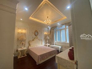 bán căn bt kdc him lam quận 7 dt:7,5x20m giá bán 55 tỷ có thang máy view công viên lh:0911775888