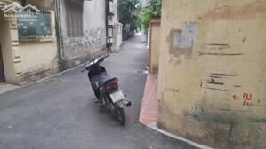 Bán Nhà Quận Tấy Hồ 308m2 Cấp 4 Ô Tô Đỗ Cửa Phù Hợp Xây 8T CHDV 61,5 Tỷ Lạc Long Quân.