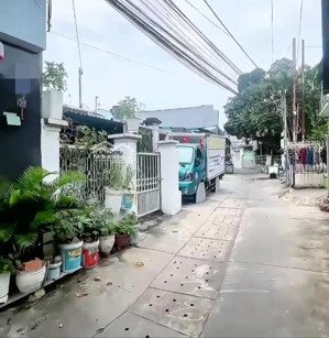 bán căn nhà đẹp, xd kiên cố chắc chắn kế bên phố đi bộ bạch đằng thủ dầu một, phường phú cường