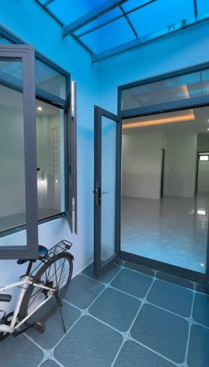 chính chủ cần bán ngôi nhà cấp 4 khu vực chợ bình chánh, tp. hcm 1 tỷ 370 triệu.