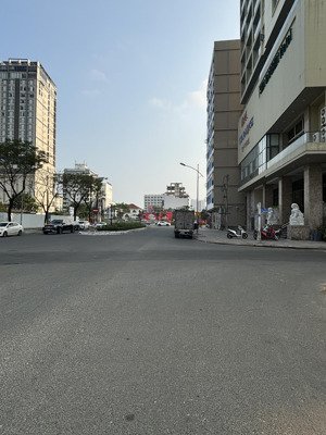 bán cặp đất mặt tiền đường lý thánh tông dt 200m ngang 10m đối lưng đường phạm văn đồng