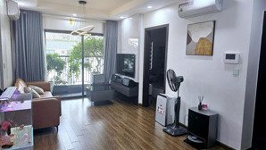 bán chcc hoà phát 70 nguyễn đức cảnh. dt: 72m2, 2n+2vs.lh: 