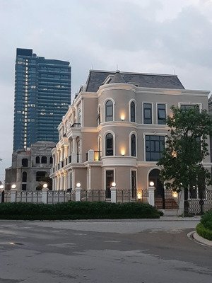 bán căn liền kề khu d gleximco diện tích 128 mét mặt tiền 6 mét x 4 tầng nhà thiết kế hiện đại