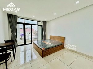 phòng ban công ngay vincom gò vấp - giá ưu đãi trong tuần