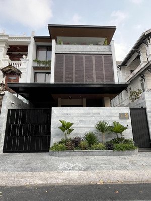cho thuê biệt thự 10x20m, 1 hầm 2 lầu, 5 phòng giá 60tr/ tháng an phú, quận 2