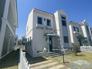 căn biệt thự đơn lập 10x20 giá rẻ nhất novaworld phan thiết chỉ 6.3 tỷ nằm gần clubhouse nội khu