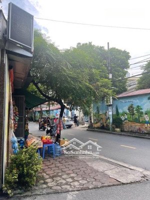 26 tỷ có nhà mặt phố mỹ đình dt 115m2, mt 4,5m. kinh doanh, ô tô, vỉa hè