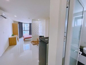 chdv cực đẹp sát cầu nguyễn văn cừ, thang máy,bảo vệ đầy đủ,hầm xe,gần đại học sài gòn