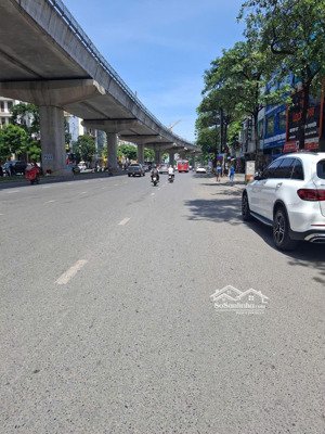 căn hộ dòng tiền nam từ liêm, ccmn 8t thang máy, 24 phòng 13,9 tỷ , thu 110 tr/tháng, 1.3 tỷ /năm