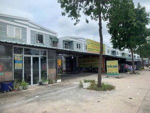 cần bán gấp dãy trọ 5x30 đường lớn, kinh doanh có thu nhập dòng tiền hàng tháng
