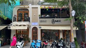 cho thuê cửa hàng kinh doanh mặt phố hoàng ngân - dt 100m -mt 12m - nhận diện thương hiệu