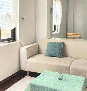 nhà nguyên căn góc âu cơ, tây hồ gần thung lũng hoa, 7 phòng ngủ, ban công rộng