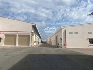 bán nhà xưởng trong kcn bình dương tổng dt đất: 30.000m2 dt xưởng: 15.000m2