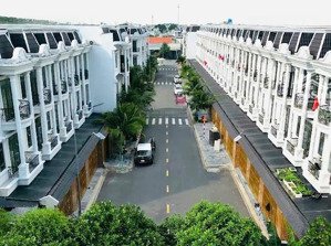 cho thuê full nội thất kinh doanh ổn định