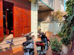 hàng hiếm siêu hiếm-kim giang-120m2x3tầng-mặt tiền 8m-ngõ thông 2 đầu, ô tô ngủ trong sân chỉ 14,8t