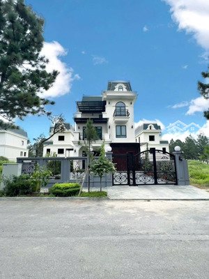 bán quỹ căn góc, căn view công viên 200m - 300m - 400m căn đẹp không lỗi