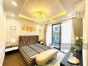 bán gấp căn góc nhà phố 2 mặt tiền zone 8 đảo swanbay 172m2/3pn giá full 18.5tỷ view công viên