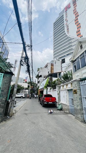 bán nhà 6 tầng xây căn hộ dịch vụ ngay đh hồng bàng hẻm 195 điện biên phủ, p.15, bình thạnh