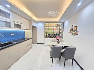 nhà dân xây 46m2 ô tô đỗ cửa 4 tầng 4 ngủ rộng sổ đẹp vuông như bao diêm. liên hệ 