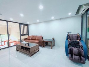 kinh doanh mặt phố thượng thanh. 77m2 x 4 tầng. tc 20 tỷ