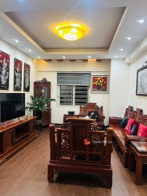 căn mới đẹp 120 m2 full đồ xịn ở luôn tại 229 phố vọng. chủ tặng 2 slot ô tô. giá 8,99 tỷ