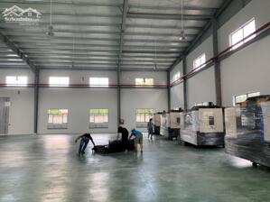 Cho thuê xưởng Dĩ An BD. DT: 3800m2 giá: 200tr/th giấy tờ, PCCC đầy đủ