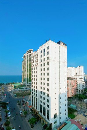 bất động sản 3 mặt tiền đường hồ nghinh chính chủ đang vay ngân hàng cần bán gấp - lh 