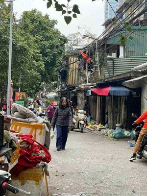 giá cực kỳ hiếm rẻ tại tt vĩnh hồ, tầng 2, dtsd 60m2