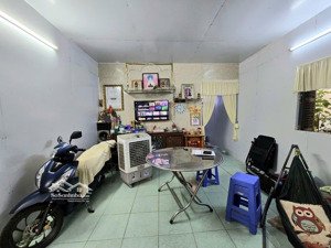 hiếm có khó tìm - nhà cấp 4 ngang hiếm - 8.5m - p. víp. bình thuận, q.7 - 121m - ô tô vào nhà