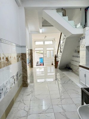 cho thuê nhà 4pn 4 tầng sân thượng cao xuân dục - 12tr/tháng - alo xem nhà 
