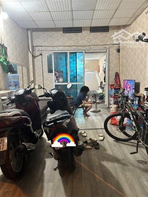 cho thuê nhà nguyên căn ngõ 214 đường nguyễn xiển