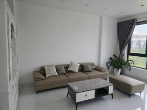 cho thuê nhà mới xây 5 phòng ngủ full nội thất tại khai quang vĩnh yên 