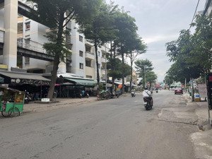 mt kinh doanh vip 90m2 ngay chợ da sà