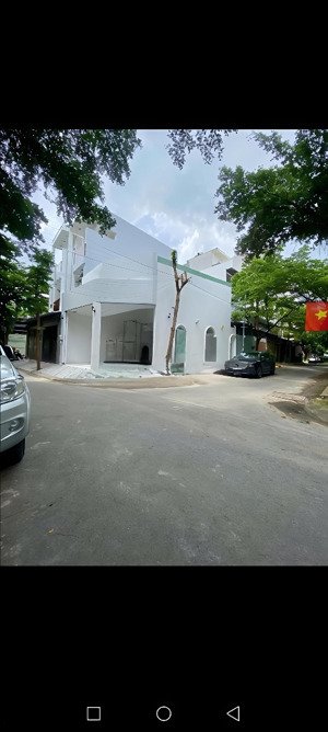 cho thuê căn góc 2 mt, tiện ở + buôn bán kd, gần bên vạn phúc