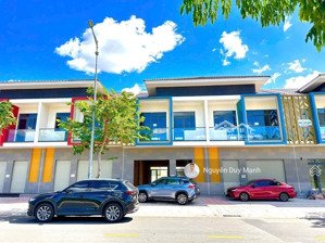 bán shophouse 7mx24 khu suncasa central ngay khu tiện ích vsip 2 giá 5.5tỷ/168m2 vị trí đẹp