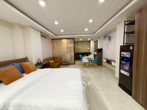 phòng studio có ban công, ngay trung tâm quận 10 - giá 9.000.000/tháng