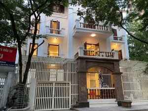 bán nhà biệt thự kđt mỹ đình 2 180m2x5t mt 15m. ôtô đỗ cửa. đầy đủ công năng, gần svd mỹ đình 125tỷ