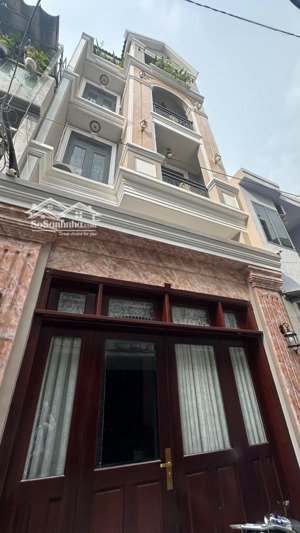vài căn ra mặt tiền - ngang 5m nở hậu - xe hơi vào nhà - full nội thất - 5 tầng