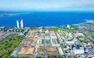 sang nhượng biệt thự mặt biển tại nha trang 2, view công viên, trung tâm tiện ích, sổ đỏ sẵn sàng